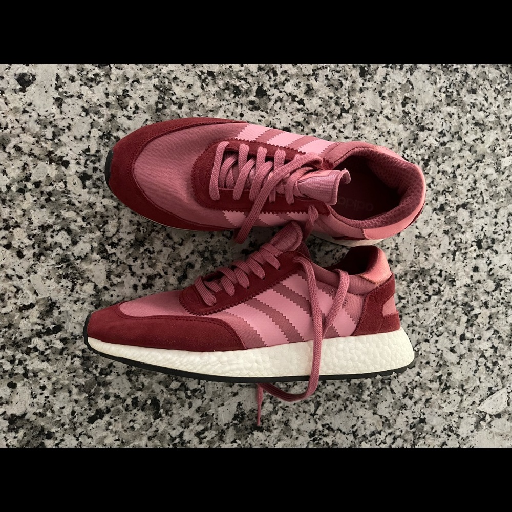 Adidas sneakers men’s sz 9.5 red